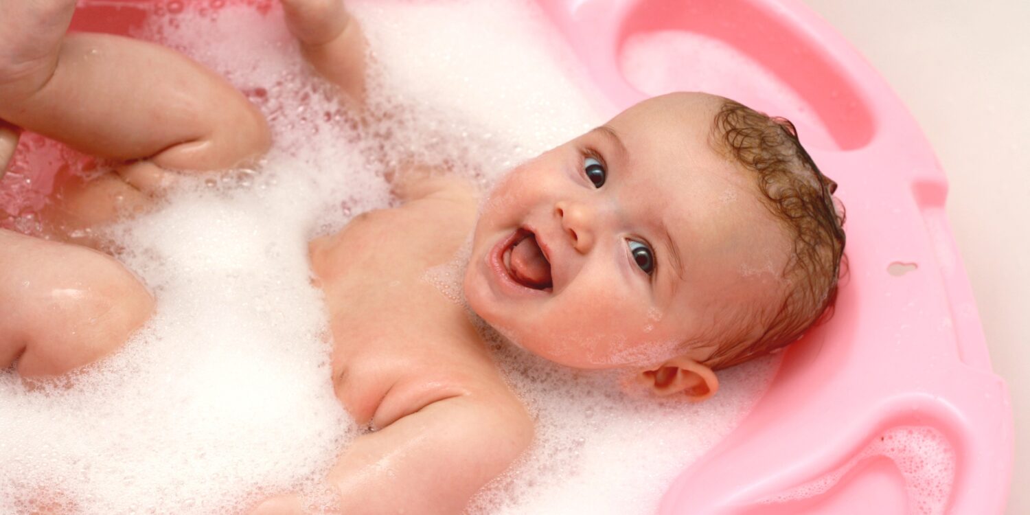 Non-Toxic Baby Bath Time Products for a Happy and Healthy Baby